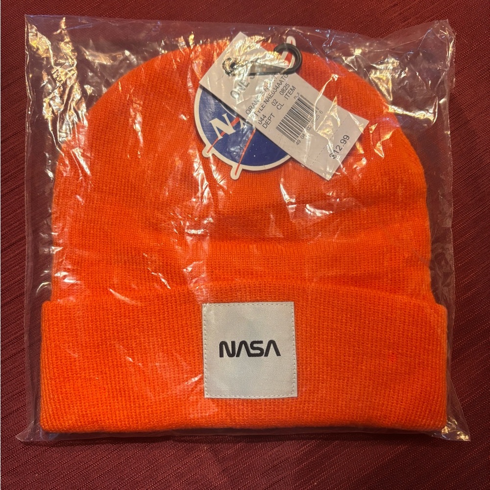 NASA touque. Adult size